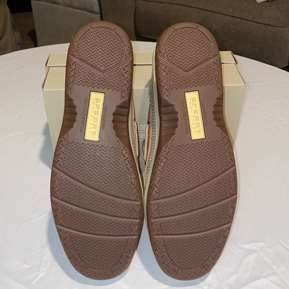 New Sperry Billfish 3-Eye Boat Shoe - Picture 3 of 3